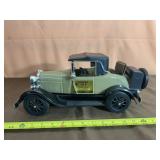 (Full) 1980s Jim Beam 1928 Ford Model A bourbon