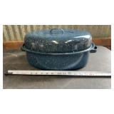 Blue Speckled Graniteware Roasting Pan with lid