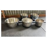 Stainless steel bowls