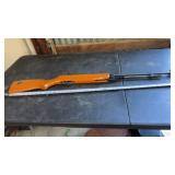 Chinese B3-style underlever air pellet rifle.