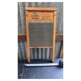 Silver King" washboard produced by the National