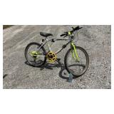 Huffy White Heat mountain bike