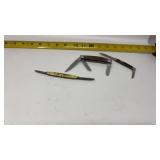 Pocket knives including Winchester
