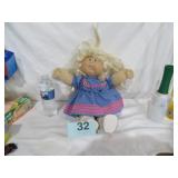 1986 CABBAGE PATCH DOLL, ORG CLOTHES