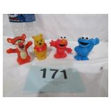 FISHER PRICE POOH/TIGGER / SEASAME STREET
