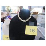 VTG LISNER PEARL TONE NECKLACE