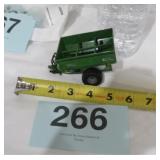 ERTL 1/16 FRONTIER GRAIN CART CC1108