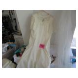 1980S Drop Lace Wedding Dress And Veil