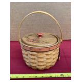 Longaberger 1996 Basket with Lid, Plastic and