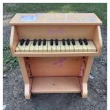 Barbie Childrens Piano
