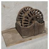 Cast Iron Hog Oilier