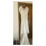 San Martin Wedding Dress Size 5-6 . Has Some
