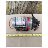 ShurFlo Diaphragm Pump 7 Volt 60 PSI