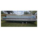 1995 24 ft Grumman Pontoon Boat with Canopy