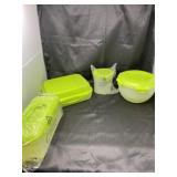 New Plastic Lock & Lock Containers With Lids