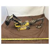 Vintage Pressed-steel Tonka T-6 track front-end