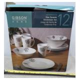 NIB Gibson 12pc Fine Ceramic Dinnerware Set