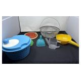 Tupperware Salad Spinner, Pan Strainer, Rubber