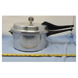 Mirro-Matic Aluminum Pressure Cooker