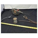 Vintage Skirt Lifter, Cylindrical Cup, Vintage