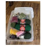Tote With Lid and Different Color Yarn