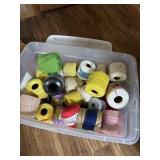 Tote with Lid and Different Colors Thread