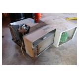 WHIRLPOOL 28,000 BTU AIR CONDITIONER, WORKS