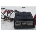 BATTERY CHARGER