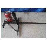 OLD CARPET STRETCHER