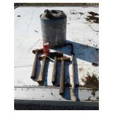 Hammers, Crowbar