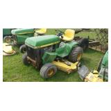 John Deere  400 riding lawn mower  (not running)
