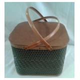 14" Hawkeye Picnic Basket