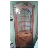 CORNER CABINET-broken shelf