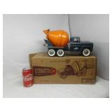 STRUCTO READY MIX CONCRETE TRUCK