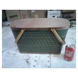 PICNIC BASKET
