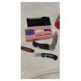 3 pocket knives