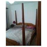KING SZ. 4 POSTER BED INCLUDING BEDDING has