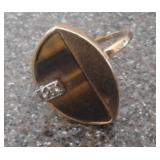 VINTAGE TIGER EYE & 14KT. GOLD RING 6.93GRAMS