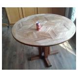 ROUND KITCHEN TABLE