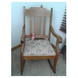 OAK ROCKING CHAIR