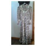 Vintage Dress With Matching Tie, Size Small