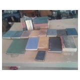 TOTE OLD BOOKS