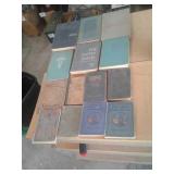 TOTE OLD BOOKS