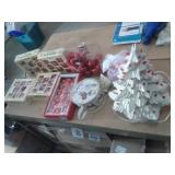 CERAMIC CHRISTMAS TREE & DECORATIONS