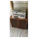 Sansui stereo with Realistic speakers.