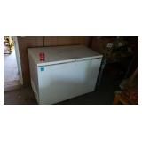 Frigidaire chest Type deep freeze Works