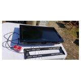 Dynex 32" flat screen TV with wall hanger (works)