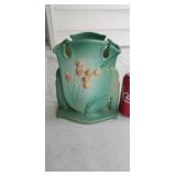 Roseville  858-8" vase.