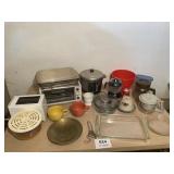TOASTER OVEN, TOASTER, GLASS BAKING DISHES, ETC