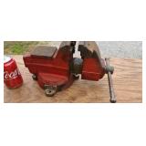 USA  5" vice jaws need to be replaced.